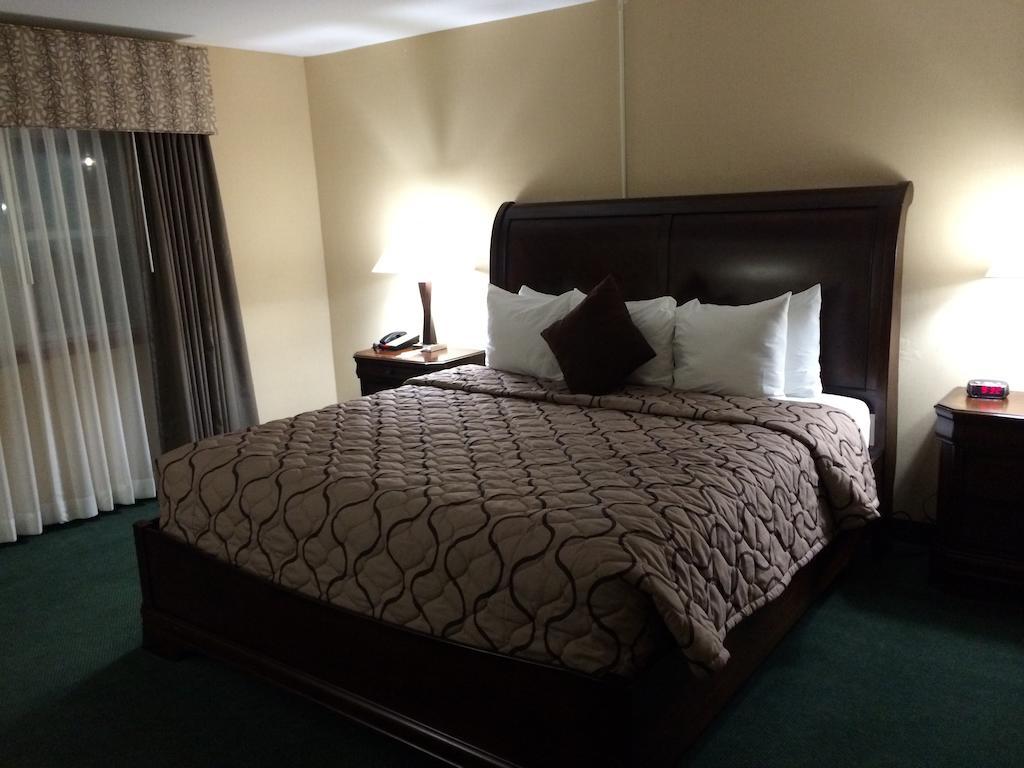 Pacer Inn & Suites Motel Делавер Номер фото